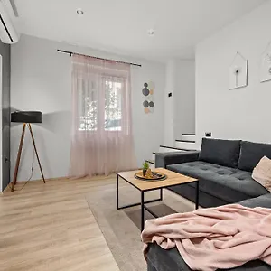 Rose Apartman Pula